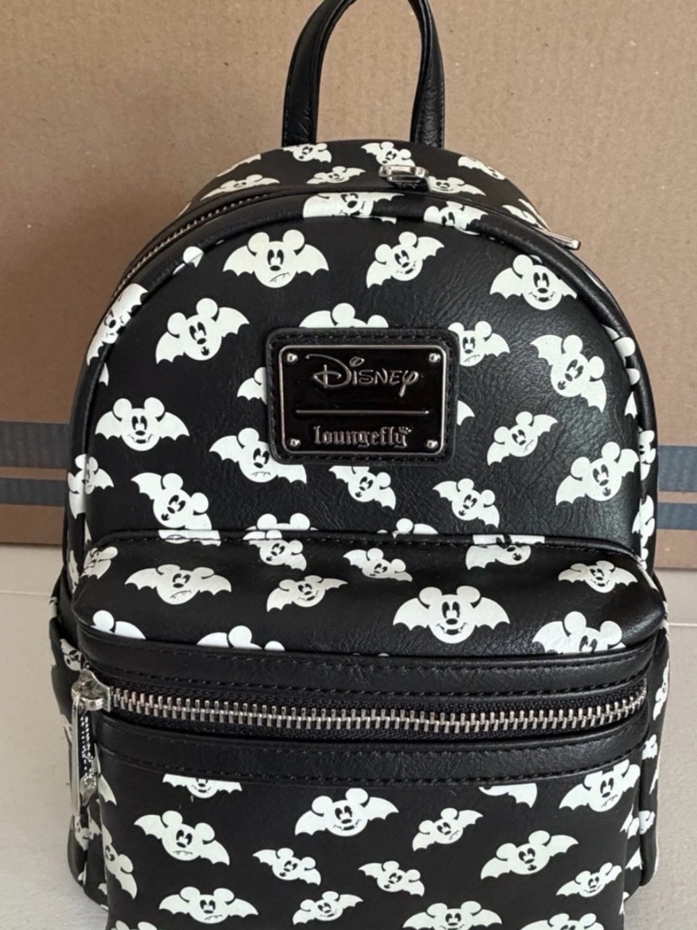 Loungefly Black & White Mickey Bat Mini Backpack glow in dark Halloween